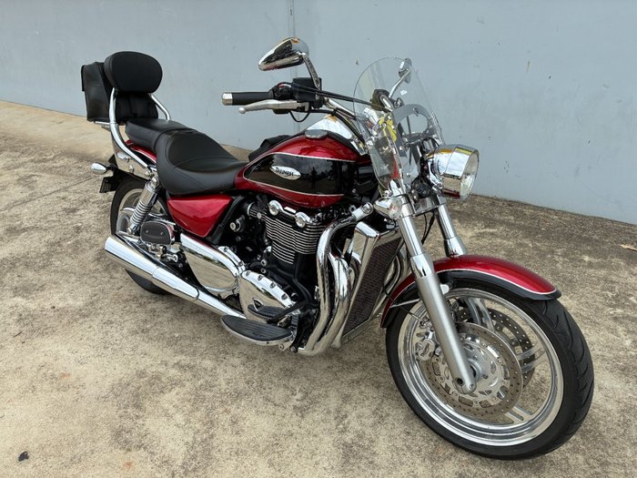 2013 Triumph THUNDERBIRD RUBY METALLIC/BLACK METALLIC