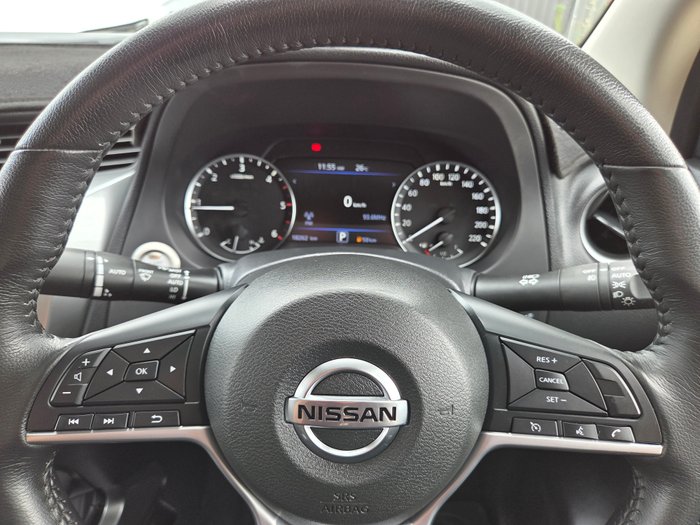 2024 Nissan Navara ST-X