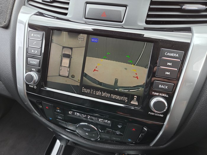 2024 Nissan Navara ST-X