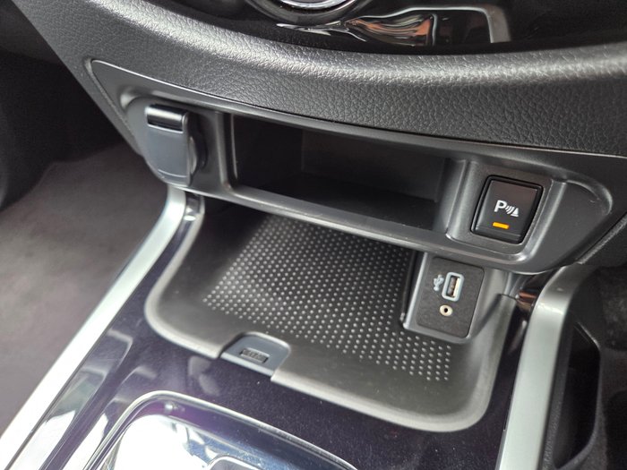 2024 Nissan Navara ST-X