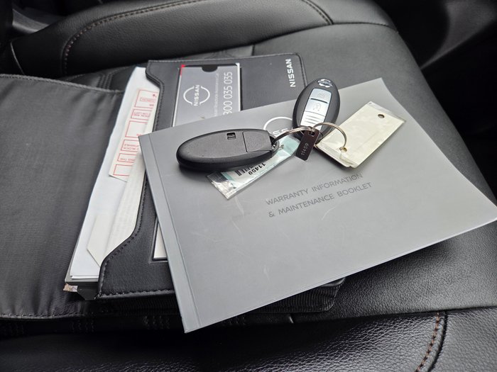 2024 Nissan Navara ST-X