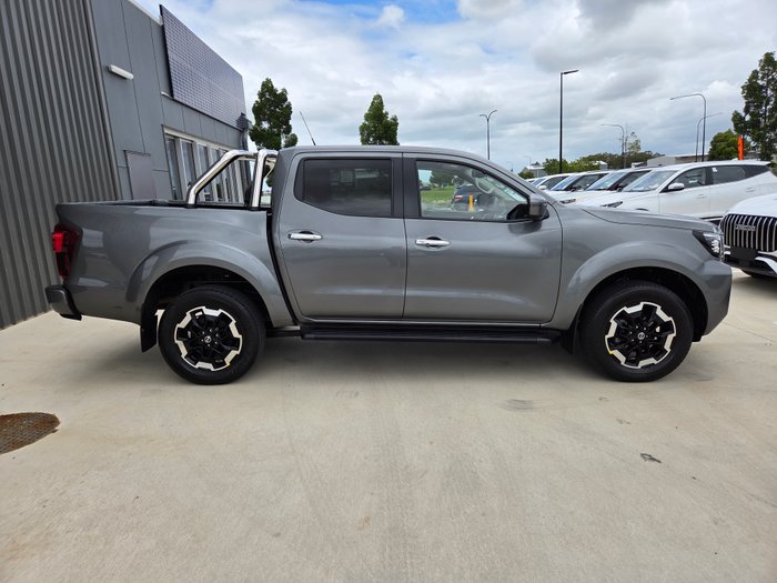 2024 Nissan Navara ST-X