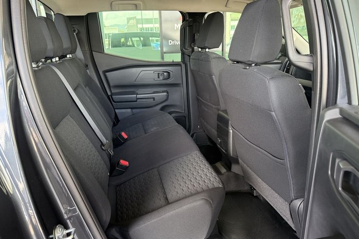 2025 Mitsubishi Triton GLX