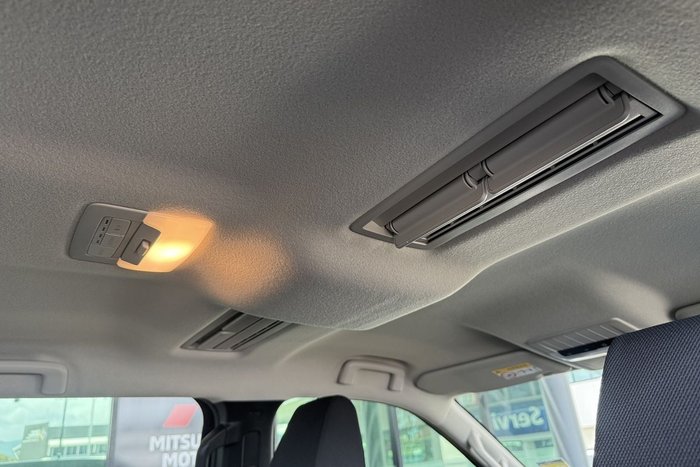 2025 Mitsubishi Triton GLX