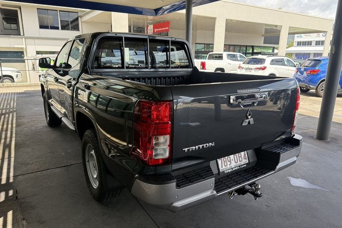 2025 Mitsubishi Triton GLX