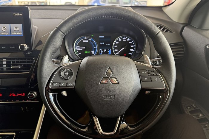 2024 Mitsubishi Eclipse Cross PHEV ES
