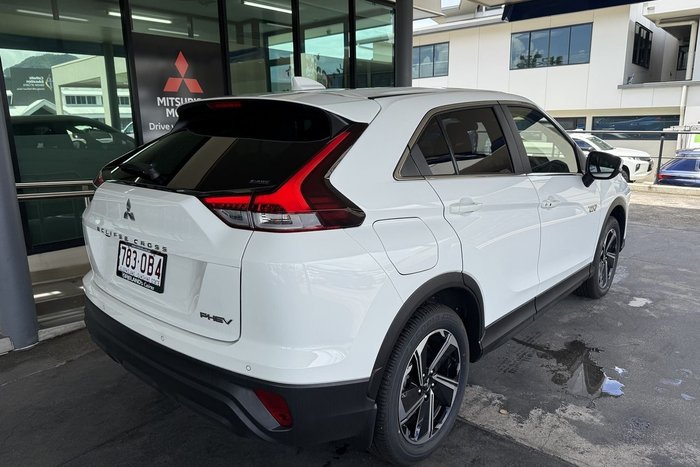 2024 Mitsubishi Eclipse Cross PHEV ES