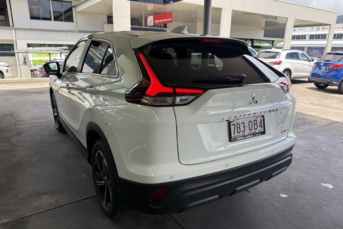 2024 Mitsubishi Eclipse Cross PHEV ES