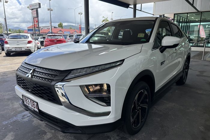 2024 Mitsubishi Eclipse Cross PHEV ES