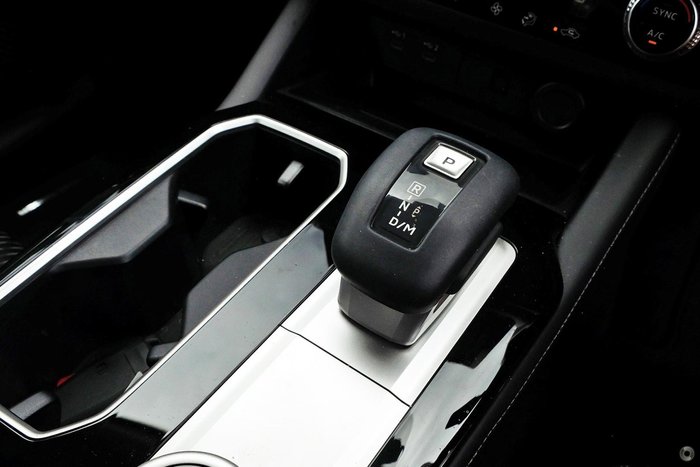 2025 Mitsubishi Outlander LS