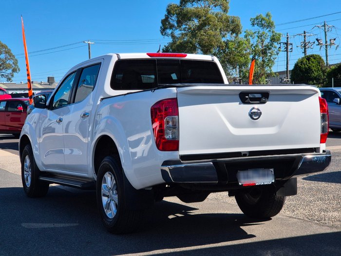 2020 Nissan Navara ST