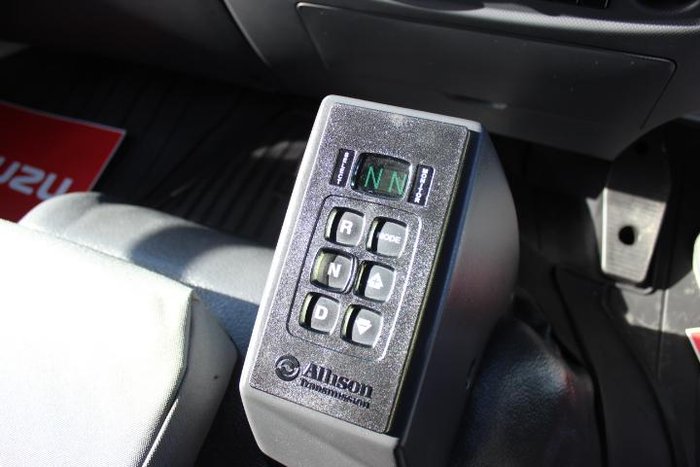 2020 Isuzu F Series FVL240-300 Freightpack WHITE