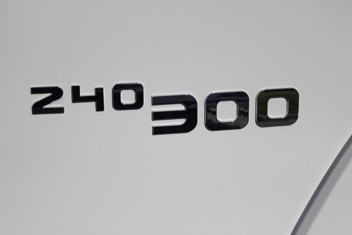 2020 Isuzu F Series FVL240-300 Freightpack WHITE