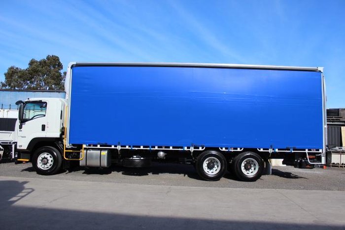 2020 Isuzu F Series FVL240-300 Freightpack WHITE