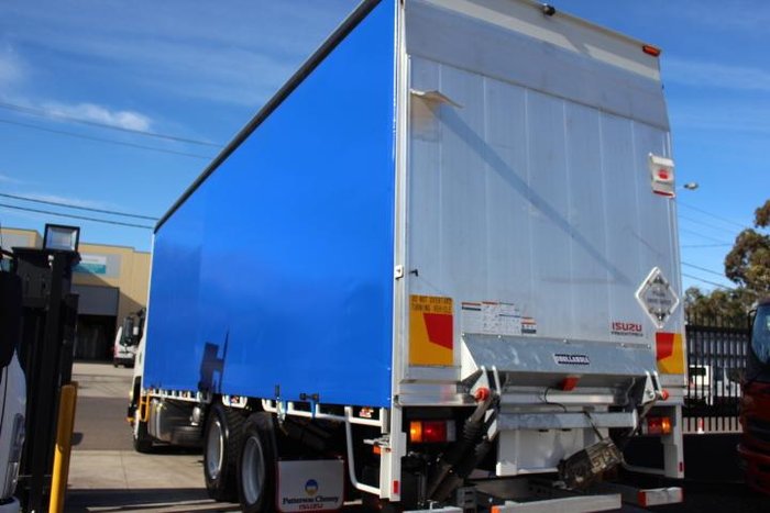 2020 Isuzu F Series FVL240-300 Freightpack WHITE