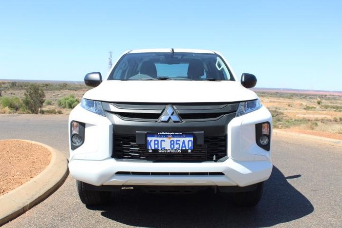 2022 Mitsubishi Triton GLX