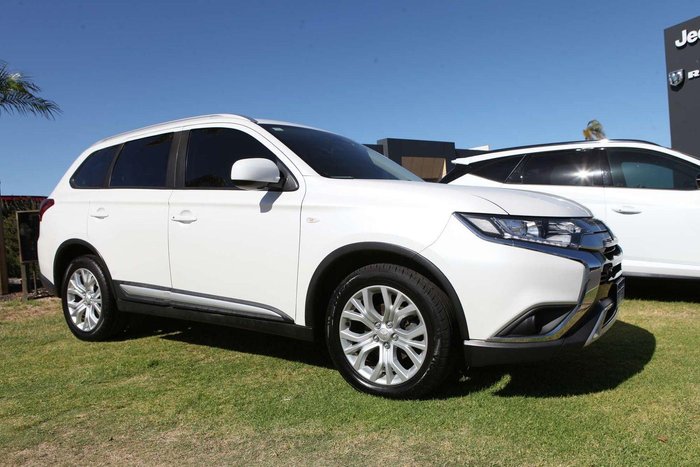 2019 Mitsubishi Outlander ES