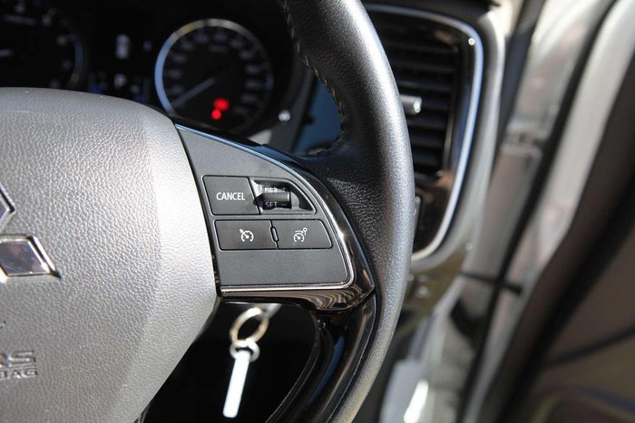 2019 Mitsubishi Outlander ES