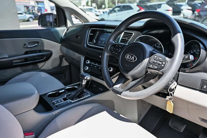 2018 Kia Carnival S