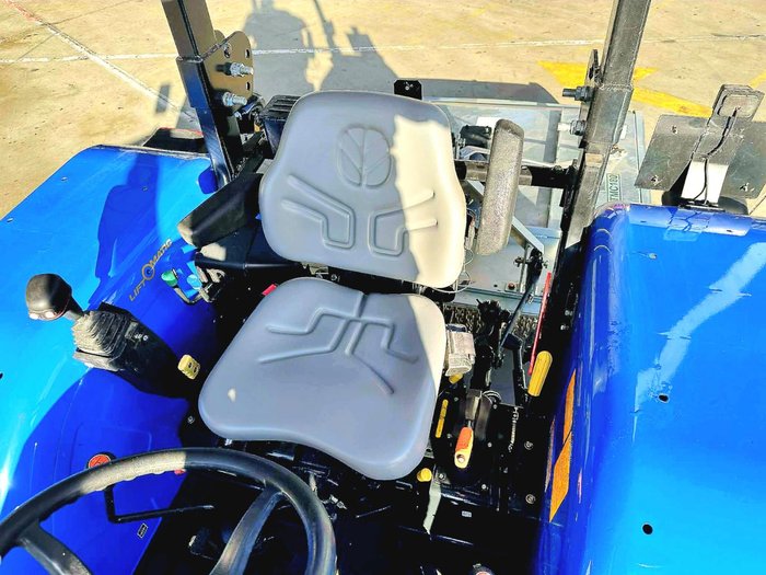 0 New Holland Tt4.75 Blue