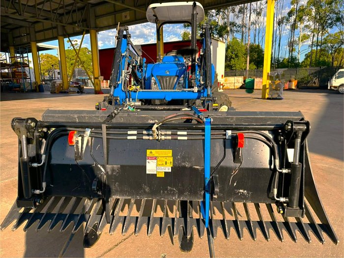 0 New Holland Tt4.75 Blue