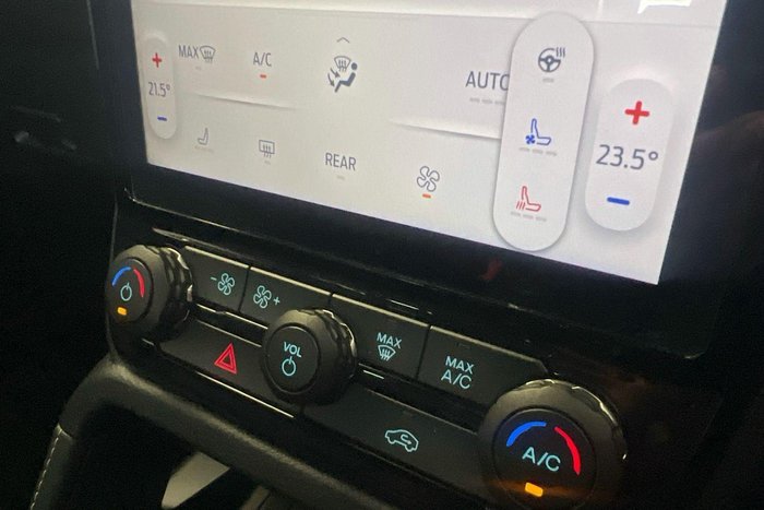 2023 Ford Everest Platinum