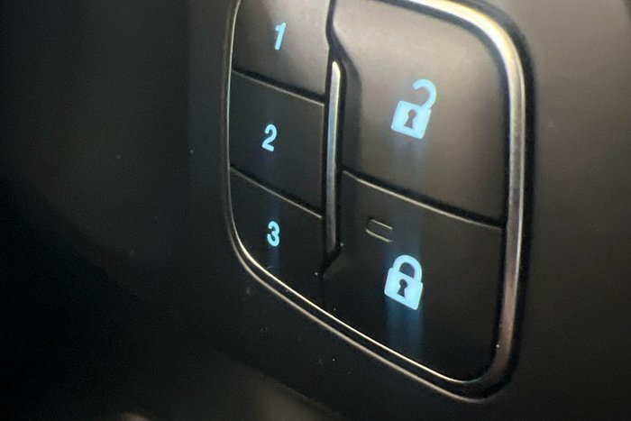 2023 Ford Everest Platinum