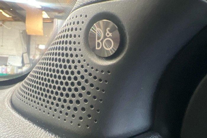 2023 Ford Everest Platinum