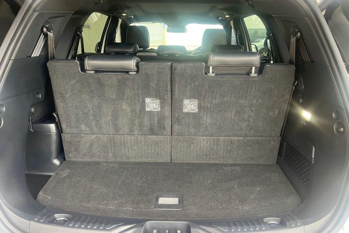 2023 Ford Everest Platinum