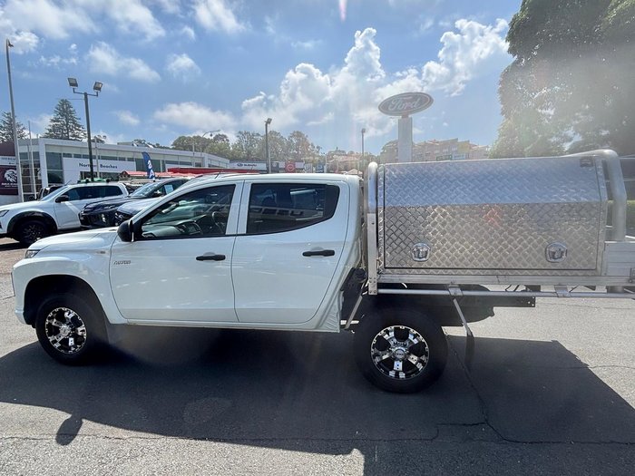 2022 Mitsubishi Triton GLX