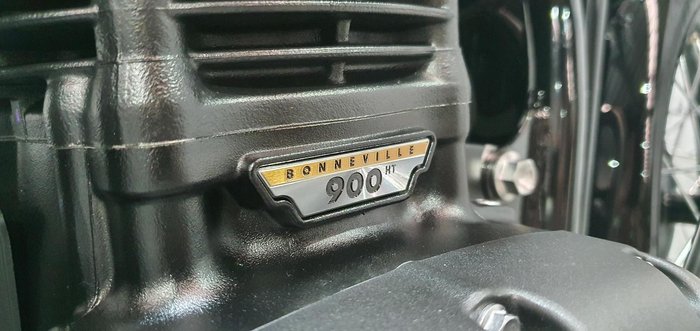 2025 Triumph Bonneville T100 (900cc) Bonneville Black