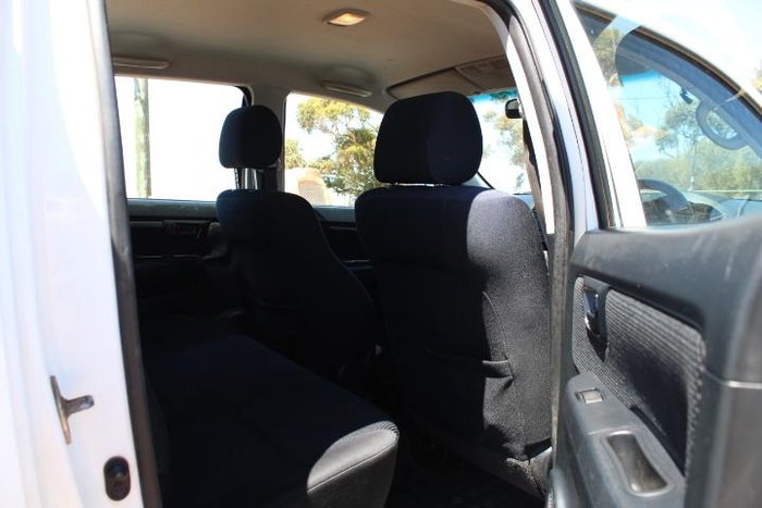 2014 Toyota Hilux SR