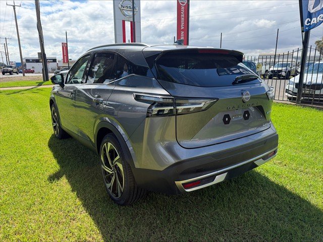 2025 Nissan J12 TI-L