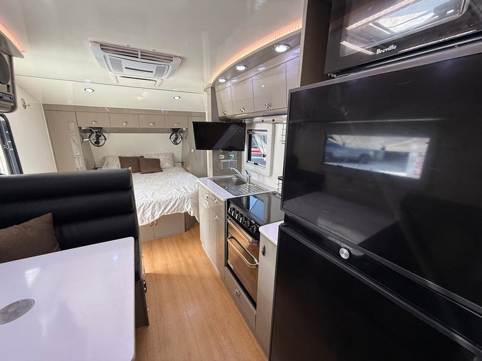 2019 Goldstar RV 17'