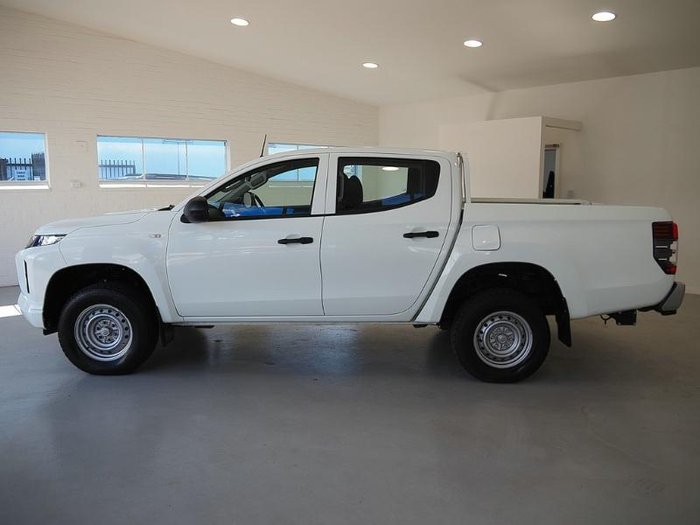 2020 Mitsubishi Triton GLX