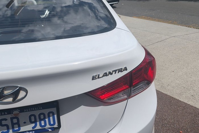 2013 Hyundai Elantra Active