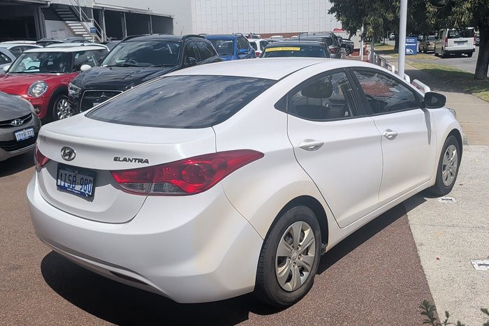 2013 Hyundai Elantra Active