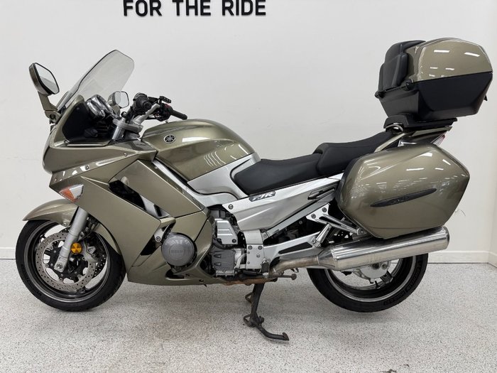 2006 YAMAHA FJR1300 gold