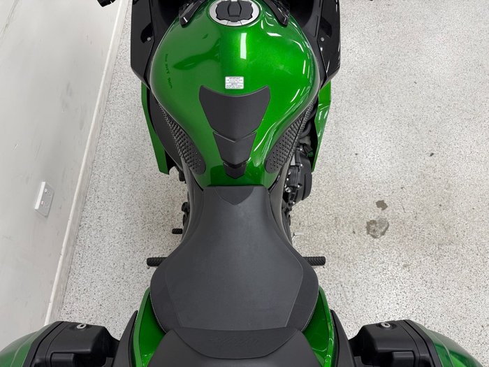 2022 Kawasaki NINJA H2 SX BLACK