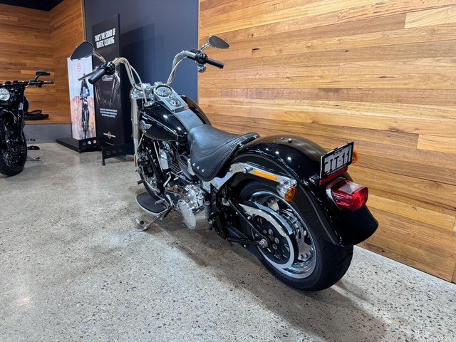 2017 HARLEY-DAVIDSON FLSTF FAT BOY