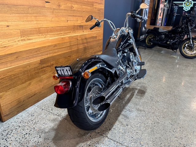 2017 HARLEY-DAVIDSON FLSTF FAT BOY