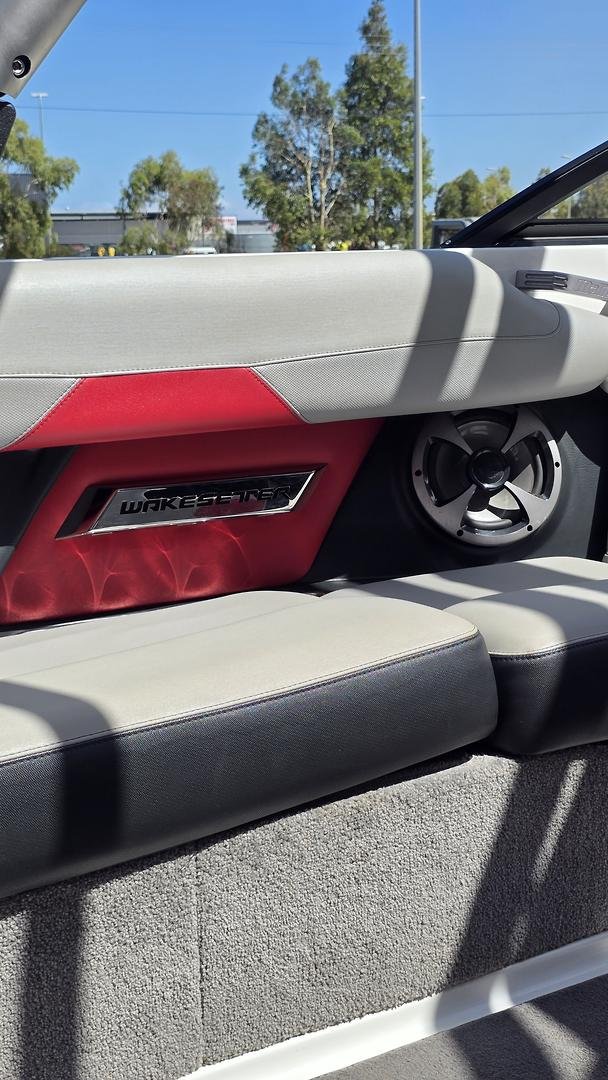 2017 Malibu Wakesetter 22 VLX