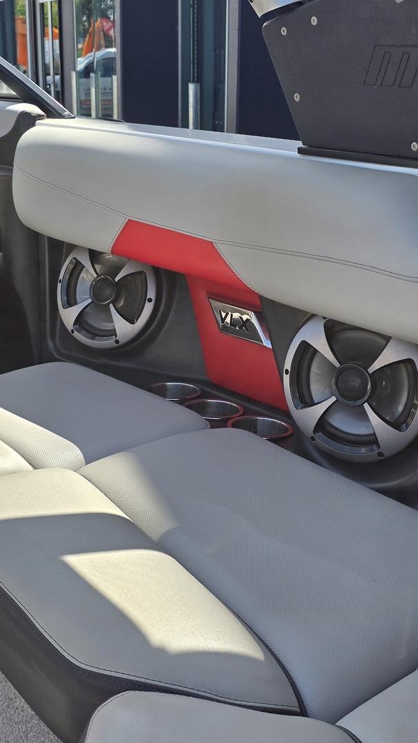 2017 Malibu Wakesetter 22 VLX