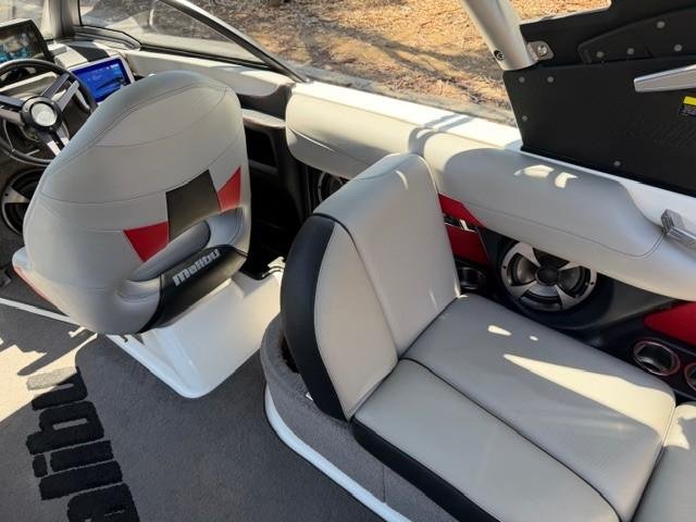 2017 Malibu Wakesetter 22 VLX