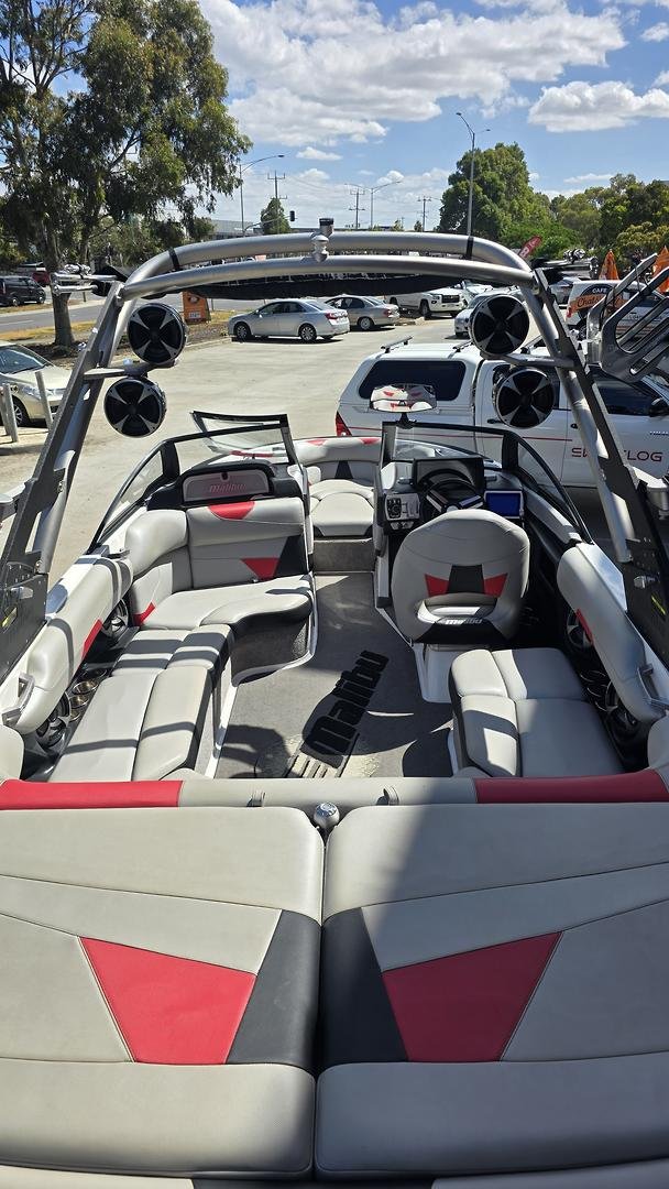 2017 Malibu Wakesetter 22 VLX