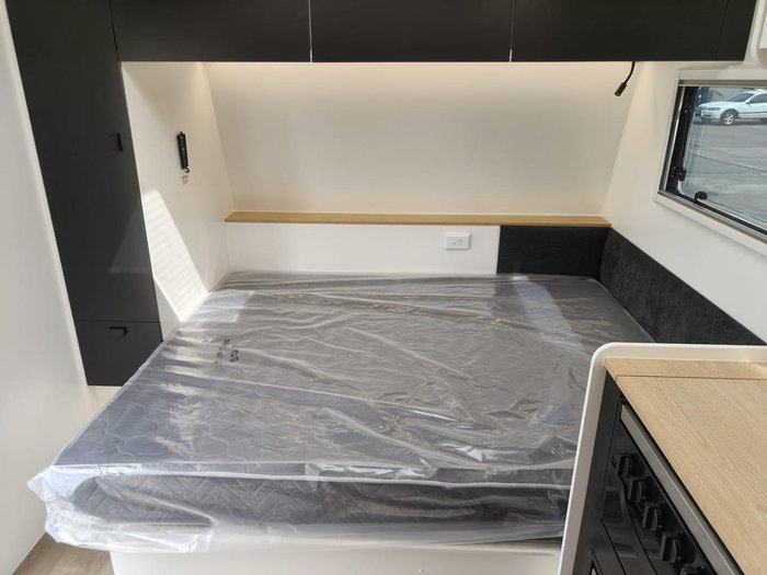 2026 Traveller Destination Track 15