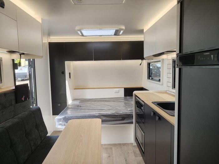 2026 Traveller Destination Track 15