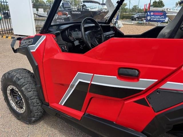 2019 Polaris GENERAL PREMIUM
