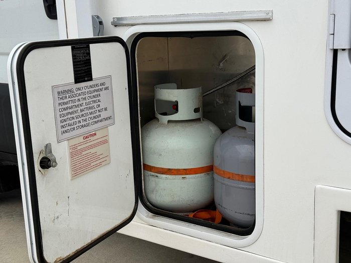 2018 Winnebago Iluka