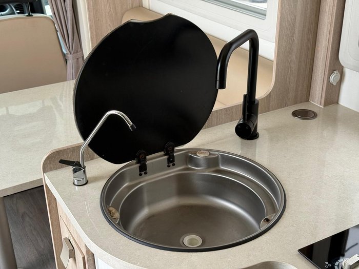 2018 Winnebago Iluka Iveco 4 Berth